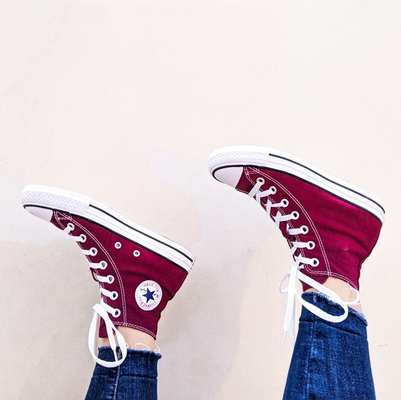 maroon converse high tops